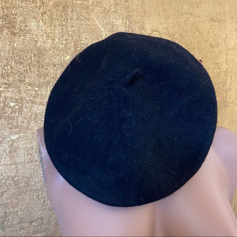 Vintage black beaded wool beret hat - Picture 2 of 3